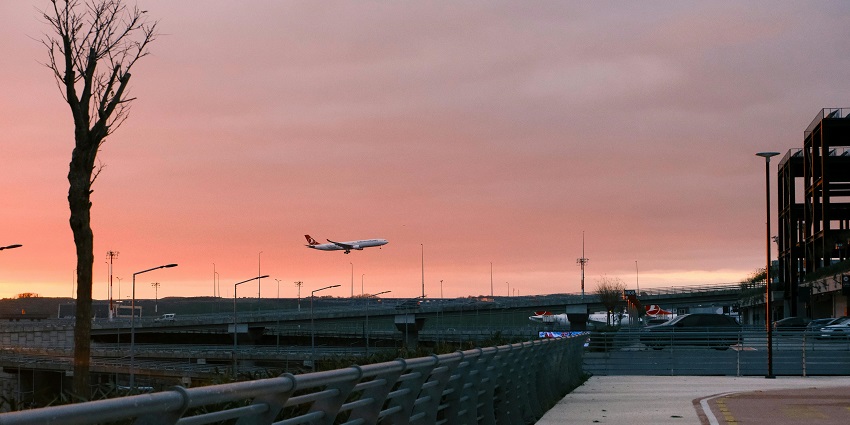Snapshot of an aeroplane taking off from the Runaway in the city of Bangladesh