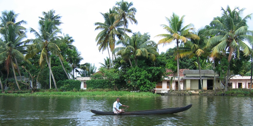 Travel like the locals with ferries and canoes at the largest lake in India