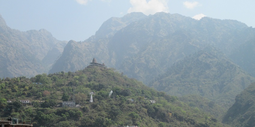 When visiting Vaishno Devi carry warm clothing, according to the season.