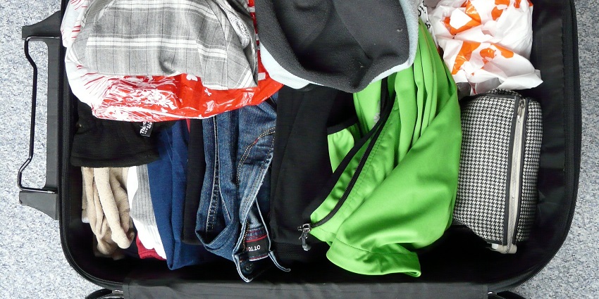 Carry suitable clothes and other important travel items during the Kumbhalgarh Jungle Safari.