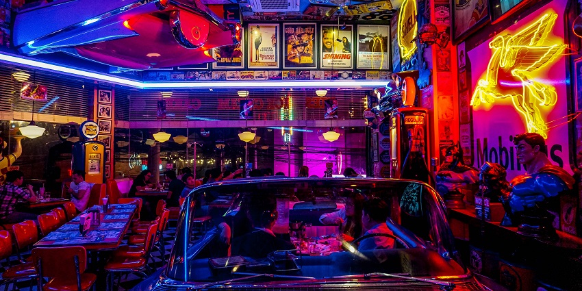 This place is amongst the best Marrakech nightlife clubs in North Africa, known for its extravagant parties.