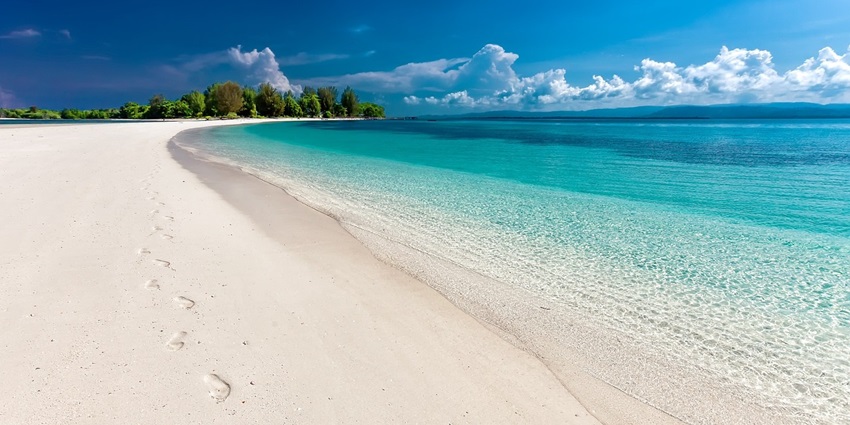 An image resembling Padubidri, one of the best beaches with a clean environment.