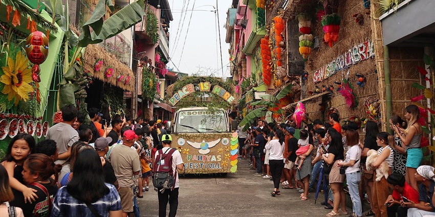 An annual harvest festival, one of the festivals you must experience in Philippines.