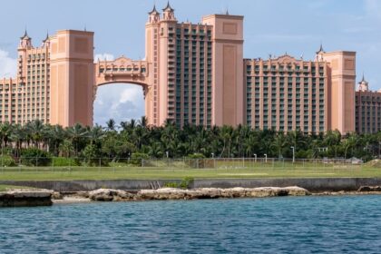 Paradise Island offers luxury resorts, Atlantis Resort, water sports, and breathtaking ocean views.