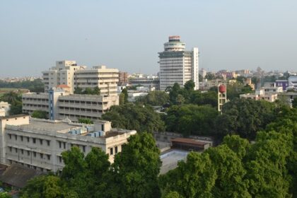 Patna city guide takes you through the history, culture, markets, and serene skyline.