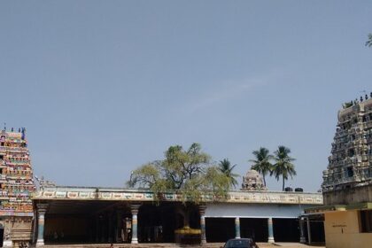 One of the tallest and most vibrant temples in Tamil Nadu state, like Patteeswaram Temple