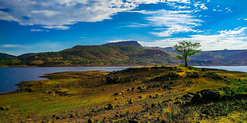 The bright and peaceful Pawna Lake, a place to visit for Valentine’s Day in Pune