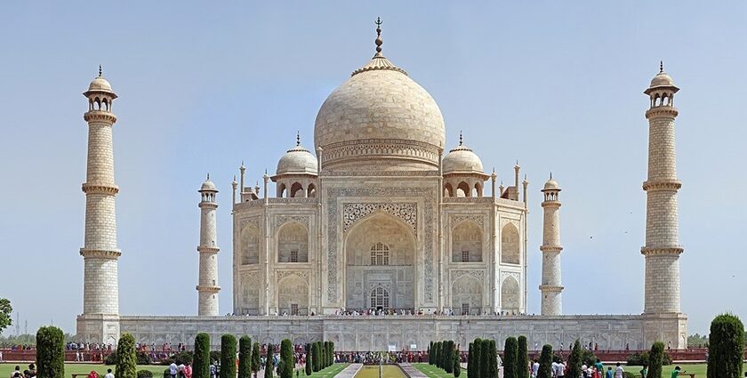 An image of the Taj Mahal, Agra, one of the best places to visit in India in February for couples.