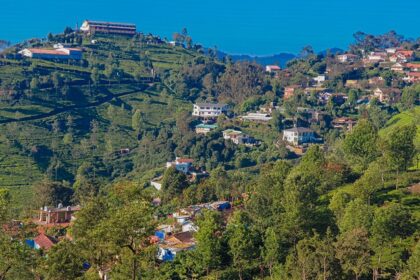 An image of Ooty view in Tamil Nadu, one of the top places to visit in October in South India