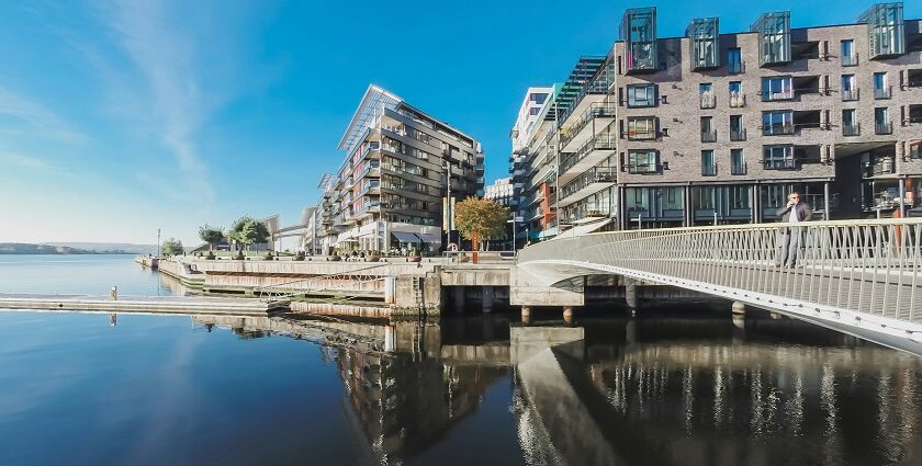 An image showing a scenic view of Oslo, highlighting amazing places to visit in Oslo.