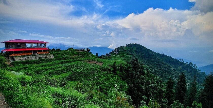 Scenic image of the beautiful Kaudia Range, Tehri Garhwal best Place to visit in Uttarakhand