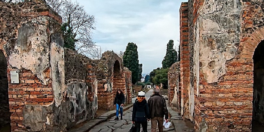 Explore Pompeii and Herculaneum, two Roman cities buried by the eruption of Mount Vesuvius.