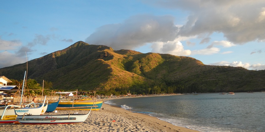 Pundaquit Beach is among the beaches near Manila for boat trips and water sports adventures.