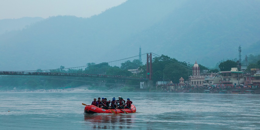 A thrilling experience in Rishikesh while rafting, a watersport in India