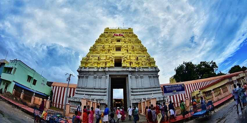 Ramanathaswamy Temple in Ramanathapuram, as mentioned in the Tamil Nadu travel guide.