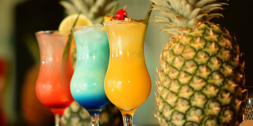 Diverse drinks like those at Ravintola Teerenpeli to enjoy vibrant Finland nightlife.