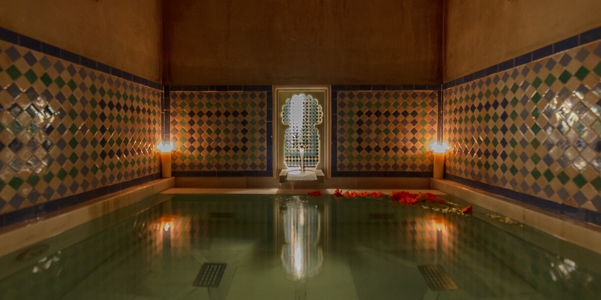 Enjoy the peaceful bathhouse at Malaga, a refreshing thing to do in Malaga