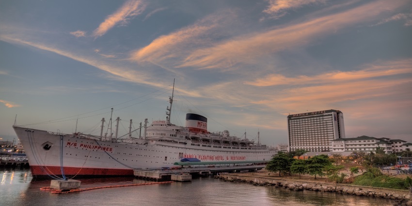 Valentine’s Day in the Philippines with a sunset dinner cruise.