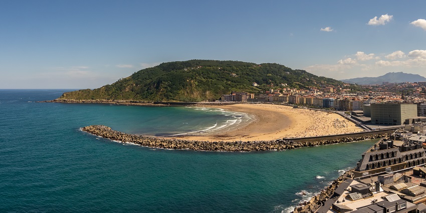 San Sebastian Beach, one of the Barcelona’s oldest and most traditional beaches.