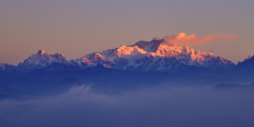 An image from the Sandakphu Trek, it is one of the best trekking places in India