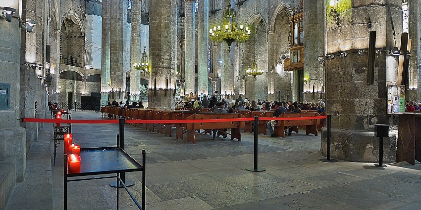 People visiting Santa Maria del Mar in Spain
