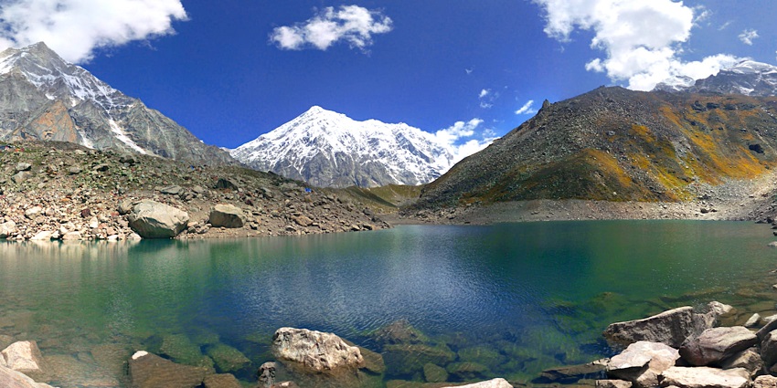 An image of Satopanth Glacial Lake in Uttarakhand, a serene high-altitude lake amid peaks
