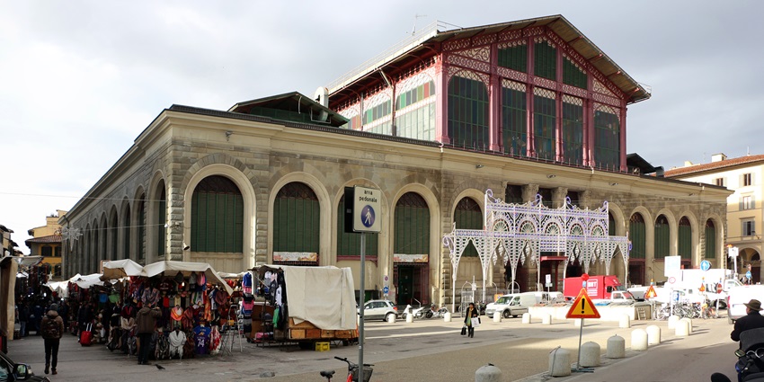Things to do in Florence that you mustn't miss is to discover Florence’s local food scene