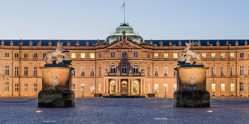 An image showing the grandeur of Neues Schloss at Schlossplatz in Stuttgart.