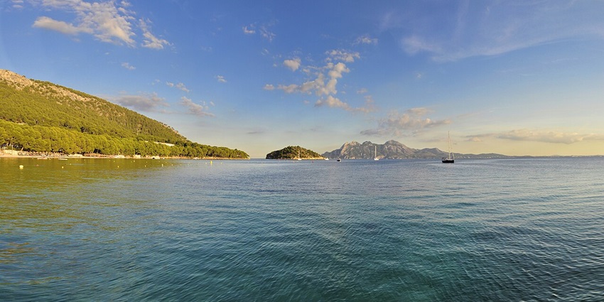 Dive into the waters of Port de Pollenca: Scuba Diving Mallorca