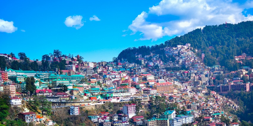 An image of Shimla, one of the famous places to visit in July in India for honeymoon.