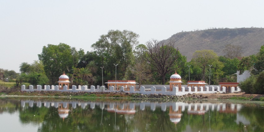 Shivpuri makes it an ideal location for historical explorations, wildlife and adventure activities.