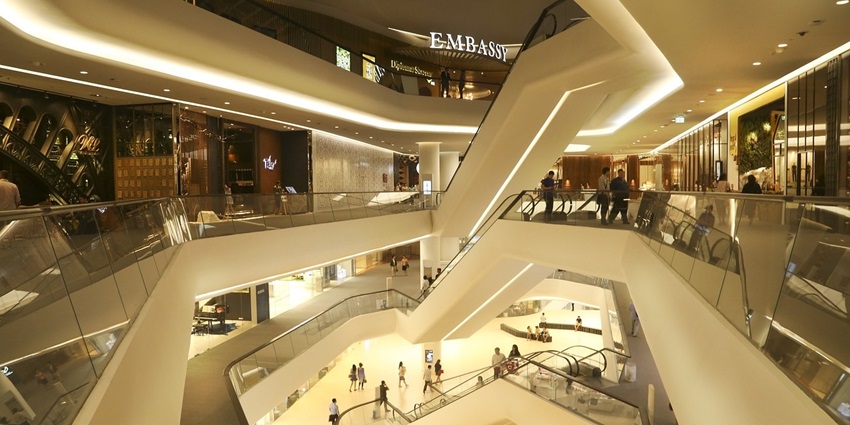 Amazing architecture witnessed at High Street Phoenix Mall in Mumbai.