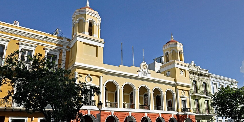 Visiting San Juan's City Hall, is one of the best things to do in puerto rico in december