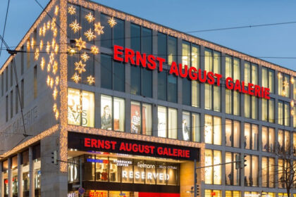 An image of Ernst August Galerie, one of the famous shopping malls in Germany.