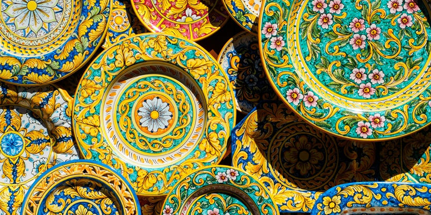 Shreeji Arts, located in Bhuj, is a premier destination for shopping in Kutch, Gujarat.