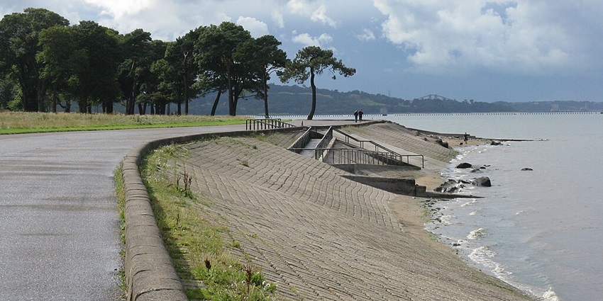 The Silverknowes beach is among the ideal beaches in Edinburgh, Scotland.