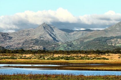 Snowdonia National Park features rugged mountains, scenic trails, and breathtaking landscapes.