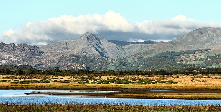 Snowdonia National Park features rugged mountains, scenic trails, and breathtaking landscapes.