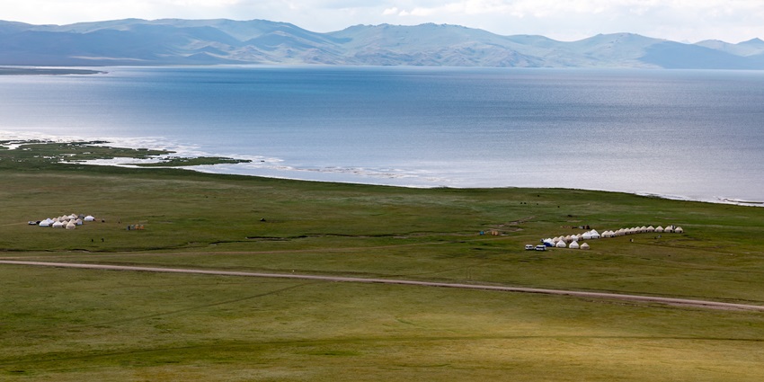 Song-Kul Lake with a small water body is one of the lakes in Asia, surrounded by hills.