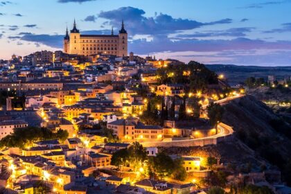 A view of the beautifully decorated roads, an amazing experience of Spain nightlife.