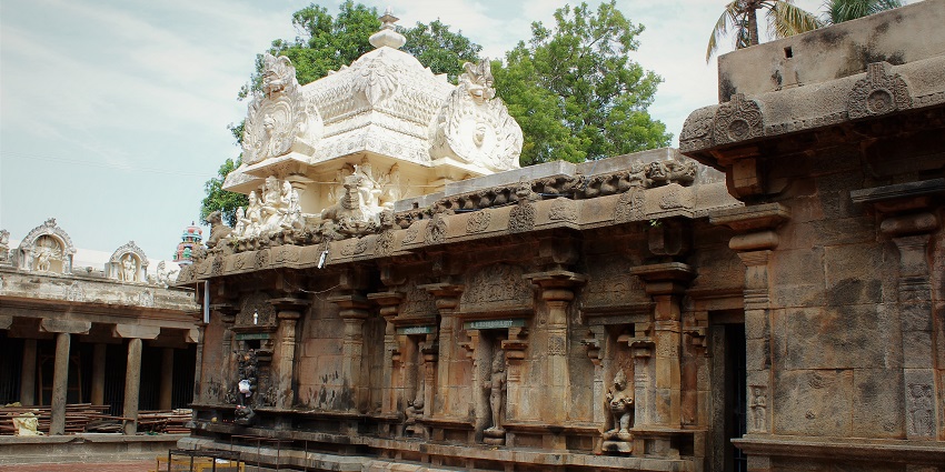 An image of the architecture of the famous Srimushnam Temple situated in Tamil Nadu.