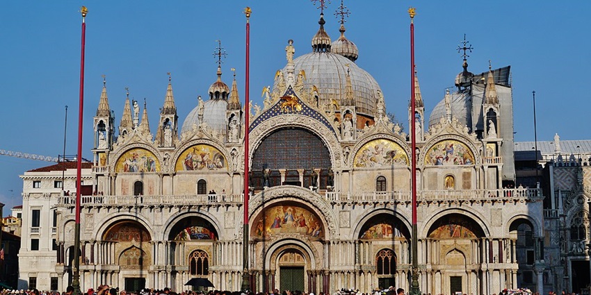 St. Mark’s Basilica, a site offering a spiritual outlook on Valentine’s Day in Venice.