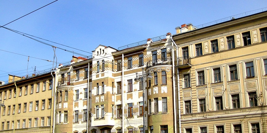 Stunning architecture of St. Petersburg , a nice place to enjoy Valentine’s Day in Russia