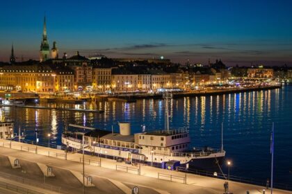 An image showing illuminated Stockholm at night, capturing the Stockholm nightlife.