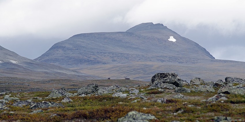 An image of Stora Sjöfallet National Park, a popular destination near Sarek National Park.