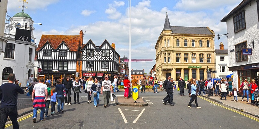 Birthplace of Shakespeare, featuring historic sites and charming streets.