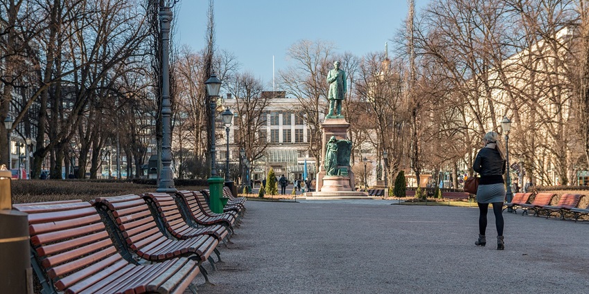 An image of Esplanadi Park, a famous tourist destination in Finland