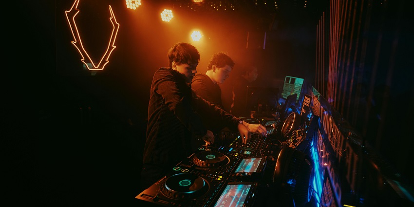 Image of a DJ playing music - Popular Boracay club for dancing and socializing at night