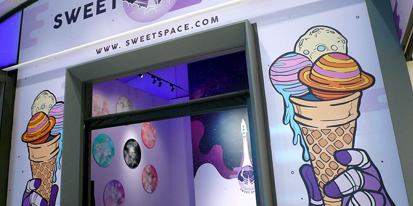Sweet Space Museum is colorful, has a theme of sweet art, and varied interactive experiences.