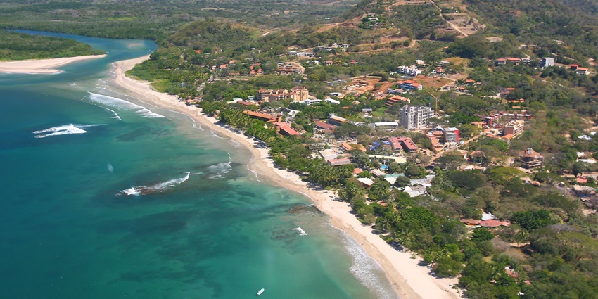 Coral reefs and clear water of Tamarindo Beach,it is one of the best beaches in Culebra